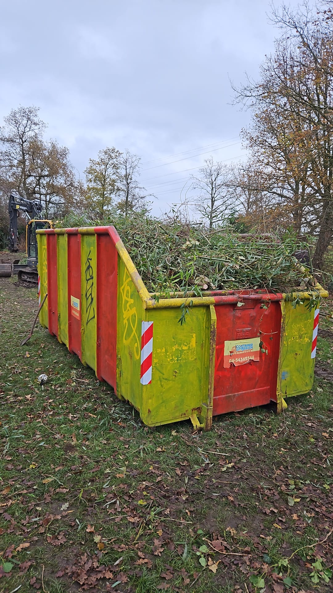 Tuinafval container met groenafval